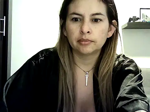 Snapshot of Valery__Rouse_ chatting on May 27, 11:51 am Valery Rouse online show from May 27, 11:51 am