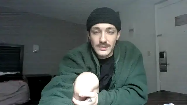 Snapshot of Jbenz420 chatting on February 14, 8:44 am Jbenz420 online show from February 14, 8:44 am