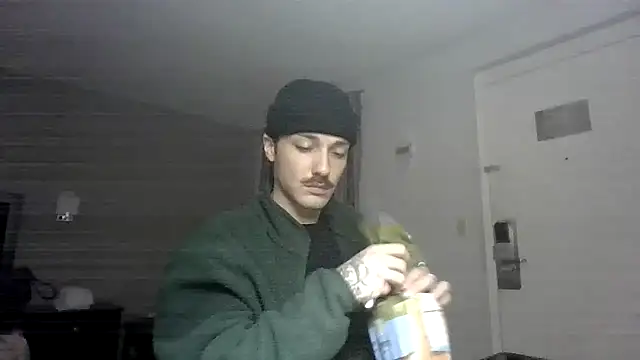 Snapshot of Jbenz420 chatting on February 20, 11:38 pm Jbenz420 online show from February 20, 11:38 pm