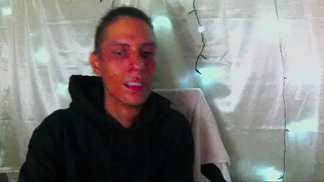 Snapshot of Crxxxsh chatting on September 22, 9:55 am Crxxxsh online show from September 22, 9:55 am