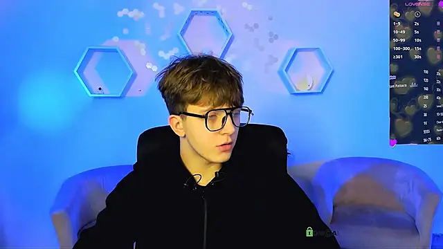 travis wolf  online show from December 1, 8:36 pm