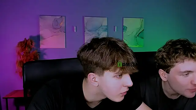 travis wolf  online show from March 19, 10:41 am