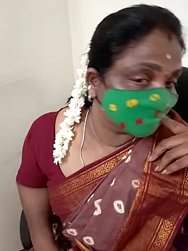Snapshot of Tamil_Kavitha10 chatting on September 17, 5:14 pm Tamil Kavitha10 online show from September 17, 5:14 pm