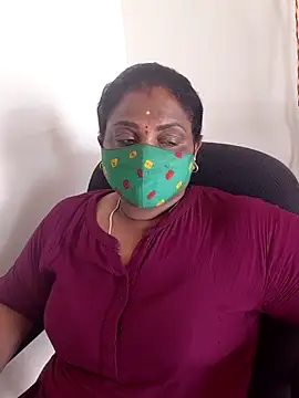 Snapshot of Tamil_Kavitha10 chatting on September 18, 9:33 am Tamil Kavitha10 online show from September 18, 9:33 am