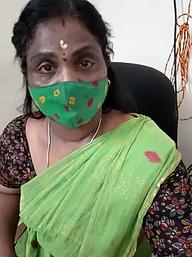 Snapshot of Tamil_Kavitha10 chatting on October 3, 4:48 pm Tamil Kavitha10 online show from October 3, 4:48 pm