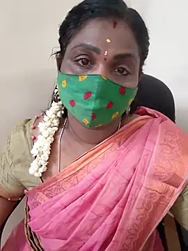 Snapshot of Tamil_Kavitha10 chatting on October 6, 5:54 pm Tamil Kavitha10 online show from October 6, 5:54 pm