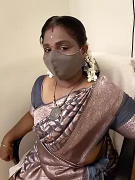 Snapshot of Tamil_Kavitha10 chatting on October 9, 2:04 pm Tamil Kavitha10 online show from October 9, 2:04 pm