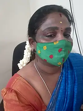 Snapshot of Tamil_Kavitha10 chatting on October 13, 1:22 pm Tamil Kavitha10 online show from October 13, 1:22 pm