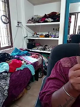 Snapshot of Tamil_Kavitha10 chatting on April 23, 1:07 am Tamil Kavitha10 online show from April 23, 1:07 am