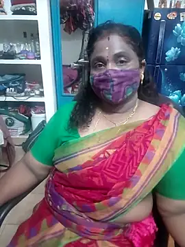 Snapshot of Tamil_Kavitha10 chatting on April 26, 1:31 pm Tamil Kavitha10 online show from April 26, 1:31 pm