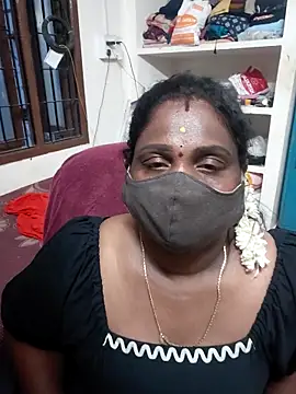Snapshot of Tamil_Kavitha10 chatting on June 3, 1:14 pm Tamil Kavitha10 online show from June 3, 1:14 pm