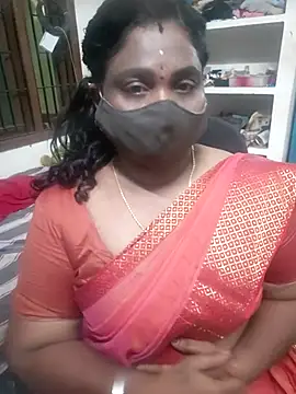 Snapshot of Tamil_Kavitha10 chatting on July 2, 4:02 pm Tamil Kavitha10 online show from July 2, 4:02 pm