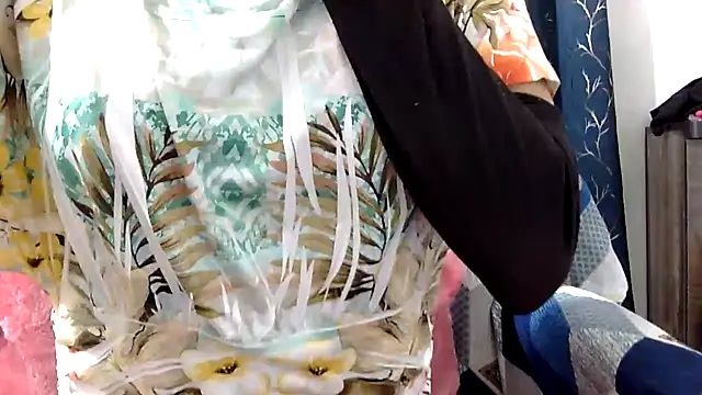 Riva arora01 online show from February 17, 10:34 am