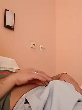 Snapshot of Gunai78 chatting on April 11, 9:13 am Gunai78 online show from April 11, 9:13 am