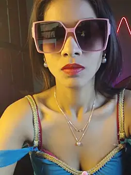 royeoy22 online show from May 30, 4:20 am