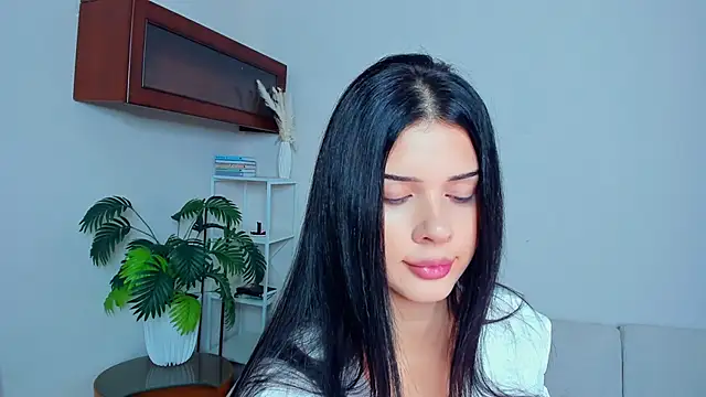 JoCauterucci online show from September 13, 6:46 am