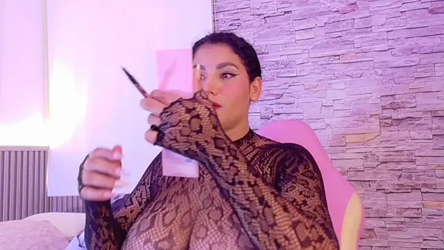 Snapshot of liz_monserrat_1 chatting on May 12, 7:55 pm liz monserrat 1 online show from May 12, 7:55 pm