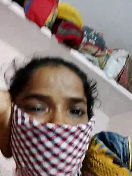 Snapshot of poojasexygirl2007 chatting on September 11, 5:29 am poojasexygirl2007 online show from September 11, 5:29 am