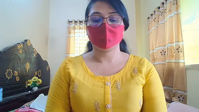 Snapshot of Elena_cruz5 chatting on June 8, 7:20 am Elena cruz5 online show from June 8, 7:20 am
