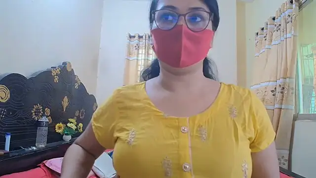 Snapshot of Elena_cruz5 chatting on June 16, 7:55 am Elena cruz5 online show from June 16, 7:55 am