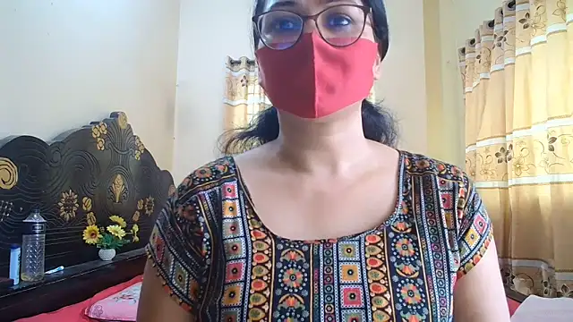 Snapshot of Elena_cruz5 chatting on June 19, 4:28 am Elena cruz5 online show from June 19, 4:28 am