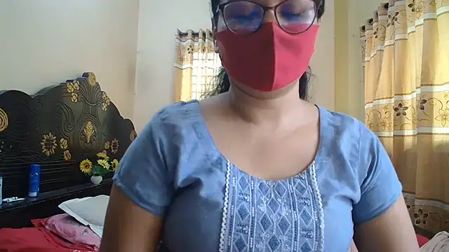 Snapshot of Elena_cruz5 chatting on June 30, 4:35 am Elena cruz5 online show from June 30, 4:35 am