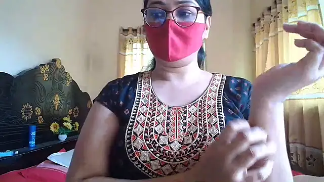 Snapshot of Elena_cruz5 chatting on July 2, 4:07 am Elena cruz5 online show from July 2, 4:07 am