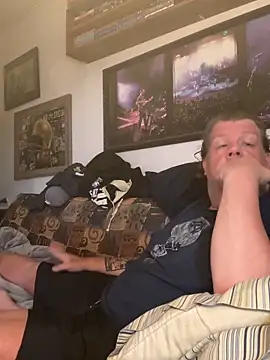 Stephanie1984 online show from March 12, 5:19 pm