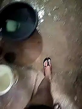 Snapshot of sexy__girls98 chatting on October 31, 6:47 am sexy girls98 online show from October 31, 6:47 am