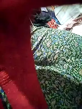 Snapshot of sexy__girls98 chatting on December 18, 10:38 pm sexy girls98 online show from December 18, 10:38 pm