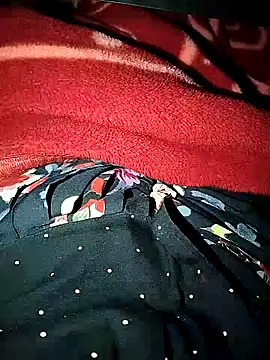 Snapshot of sexy__girls98 chatting on December 21, 6:09 am sexy girls98 online show from December 21, 6:09 am