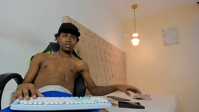 Jax Maliq online show from November 29, 3:31 am