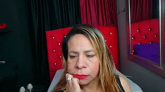Snapshot of SofiaXDelRio chatting on October 3, 11:07 am SofiaXDelRio online show from October 3, 11:07 am