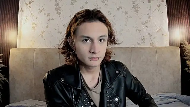 Snapshot of DarcyCullen chatting on September 10, 11:54 am DarcyCullen online show from September 10, 11:54 am