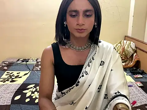 LuvLayla online show from December 20, 7:43 pm