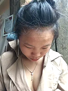 Snapshot of liu-liusexy chatting on May 10, 1:22 am liu-liusexy online show from May 10, 1:22 am