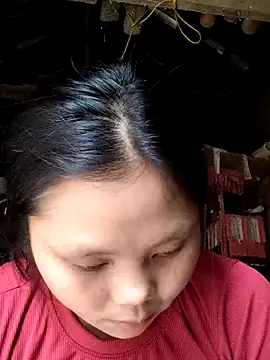 Snapshot of omiu-baby chatting on April 21, 2:51 am omiu-baby online show from April 21, 2:51 am