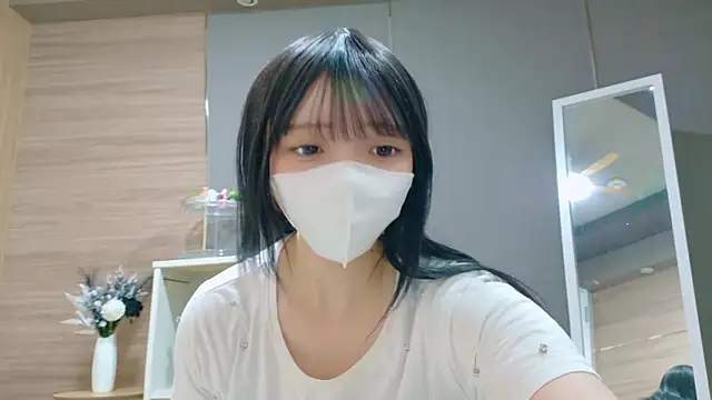 Snapshot of Riria-riri chatting on September 10, 9:09 am Riria-riri online show from September 10, 9:09 am