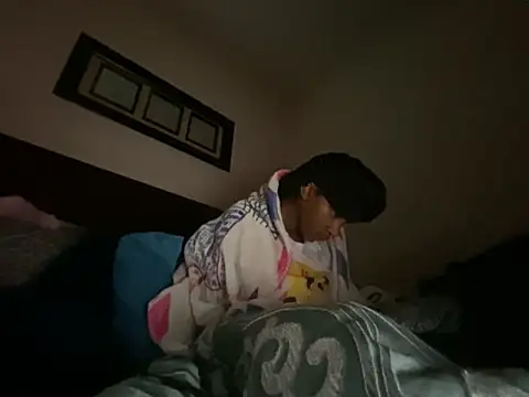 Brooke012 online show from April 9, 6:35 pm