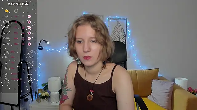 Snapshot of Hailey_Foxy chatting on September 25, 8:51 am Hailey Foxy online show from September 25, 8:51 am