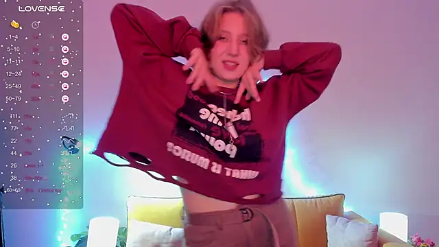 Snapshot of Hailey_Foxy chatting on October 8, 8:56 am Hailey Foxy online show from October 8, 8:56 am