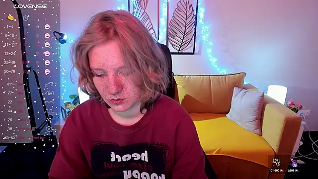 Snapshot of Hailey_Foxy chatting on October 12, 8:57 am Hailey Foxy online show from October 12, 8:57 am