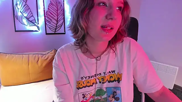 Snapshot of Hailey_Foxy chatting on November 28, 9:56 am Hailey Foxy online show from November 28, 9:56 am