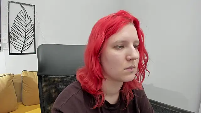 Snapshot of Hailey_Foxy chatting on March 27, 12:05 pm Hailey Foxy online show from March 27, 12:05 pm