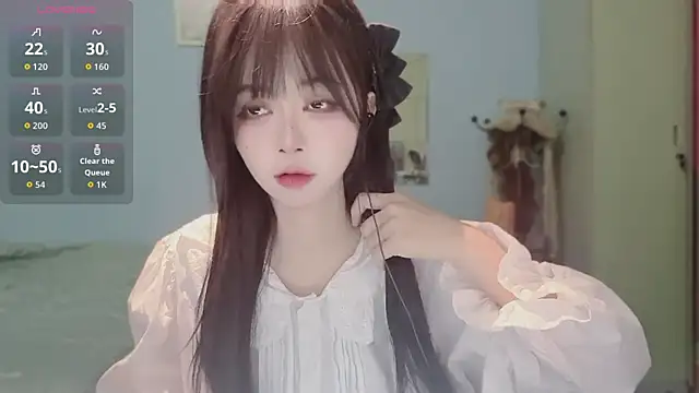 Sue101010 online show from January 10, 12:45 am