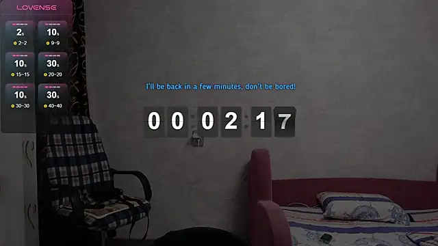 Snapshot of glasses_cat chatting on October 3, 12:29 am glasses cat online show from October 3, 12:29 am