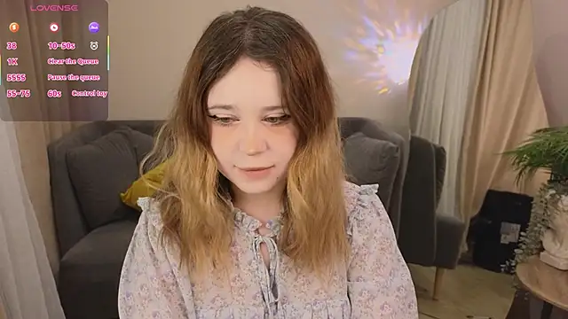 Lina Glow online show from November 29, 6:38 am