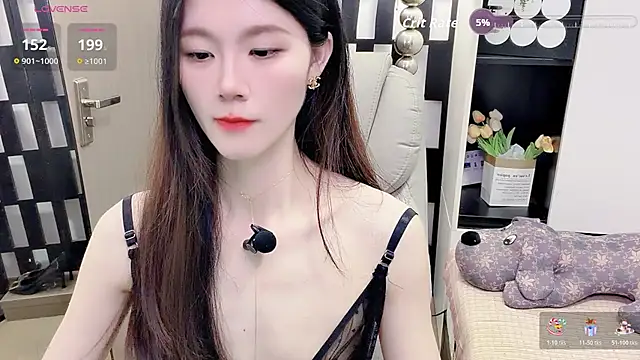 Snapshot of Yueyue-MM chatting on April 22, 2:58 am Yueyue-MM online show from April 22, 2:58 am