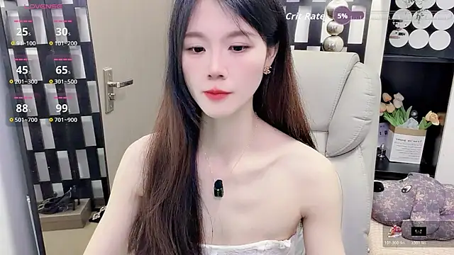 Snapshot of Yueyue-MM chatting on April 23, 1:18 am Yueyue-MM online show from April 23, 1:18 am