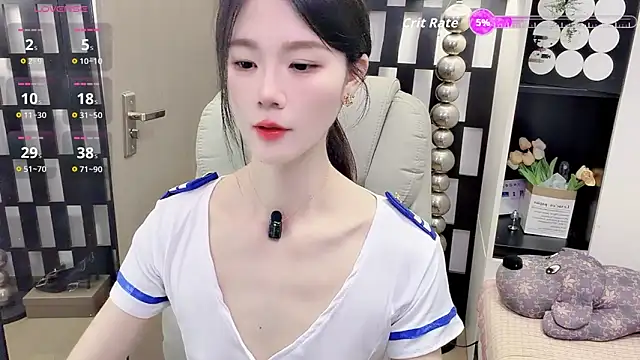 Snapshot of Yueyue-MM chatting on May 2, 12:59 am Yueyue-MM online show from May 2, 12:59 am